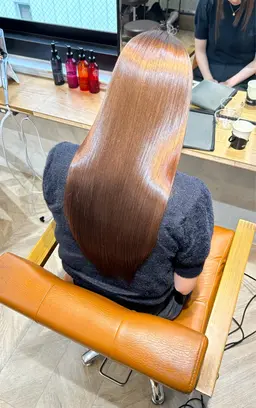 【🌸限定特別価格🌸】 ✨ダメージ94%削減ケアブリーチダブルカラー✨+Aujuaトリートメント〔ブリーチ込〕