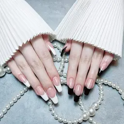 🩷チップ長さだし10本🩷フレンチ（ベース色付き）　オフ無し