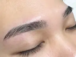 【初回】 眉毛ワックス［間引きあり］