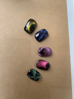 マグネットデザイン(初回ジェルオフ無料、ケア込み。)再来他店オフ＋500円