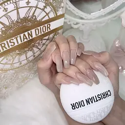 うる艶マグネットネイル￥5,500