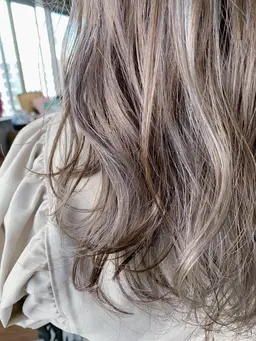 【❄️透明感抜群❄️】外国人風ハイライト(ブリーチ込)&フルカラー&最高級3ステップトリートメント