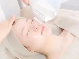 【ミニモ限定】顔美肌脱毛【産毛全顔丸ごと脱毛】美白パック付き うぶ毛さよならちゅるん肌。