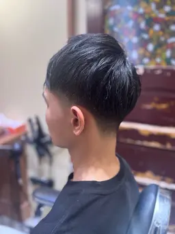 men'sフェードカット✂︎ナチュラルツーブロックスタイル💈モデル無料💈