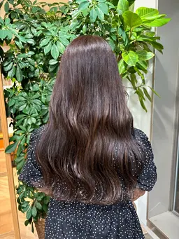 ワンカラー➕𝐀𝐮𝐣𝐮𝐚2️⃣𝐒𝐓𝐄𝐏トリートメント🐼◼️‎🤍