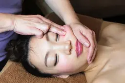 90分超【伝説の極上フェイシャル】小顔×リフトUP×透明感×全身血流促進★トータルボディ込み １日１名様限定