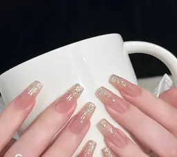 🔥👑🉐大人気シンプルラメグラネイル¥2880（オフ無し）