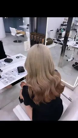 大事なイベントの前に艶巻き髪🎀