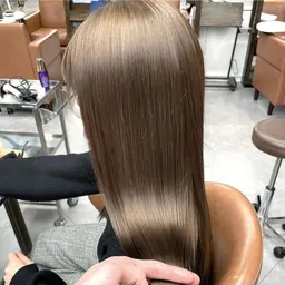 ブリーチ+透明感カラー