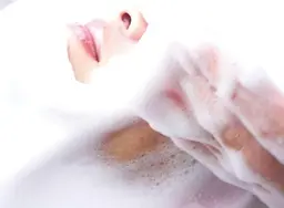 『a w aスパ』オゾンの泡で毛穴から老廃物を排出させ、自己回復力を高め肌本来の輝きを取り戻せる驚きの洗顔術です✨