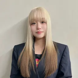 【黒髪→ミルクティーに✨】ブリーチ3回+カラー+tr《ブリーチカラー、ハイトーン、ムラ修正、ホワイトカラー、中崎町》