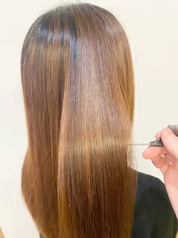 カット+ナチュラルストレート+ミドルトリートメント