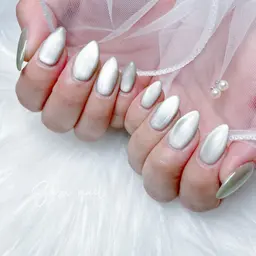 ミニモ初回限定価格💅マグネットネイルorフラッシュネイル💎ワンカラー🌼パーツ2つプレゼント🎀（オフ・ケア込み）