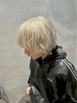 【スペシャルケア】トリプルカラー(ケアブリーチ込み)＋髪質改善トリートメント🥣