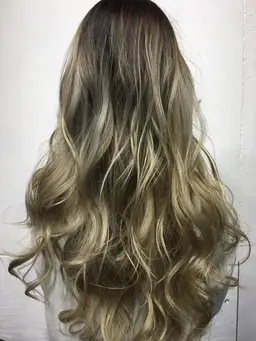 【バレイヤージュ】(ブリーチあり)