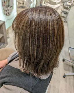 平日限定🦖『白髪ぼかしハイライト💫』カラー＋トリートメント