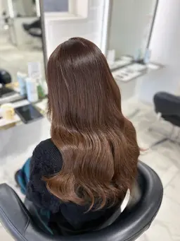 ⭐️2月minimo限定⭐️ カット＋ケアカラー＋クイックトリートメント(ロング料金＋1650円)