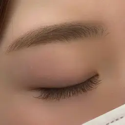 アイブロウスタイリング＋ラッシュリフト