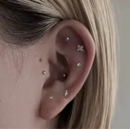 耳ツボジュエリー💎パーツ12粒➕お土産2粒➕簡単な耳ほぐしマッサージ