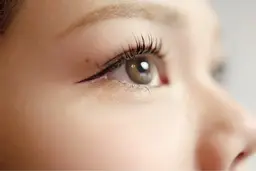 平日限定!フルコースパリジェンヌ♪マスカラパーマ&トリートメントがついた贅沢なまつ毛パーマ☆