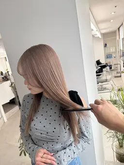 🧴うる艶TR 🧴+ブリーチ +カラー