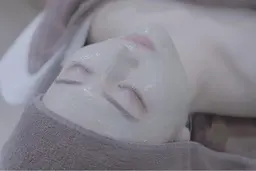 1月中の平日のご予約限定✨お顔シェービング＋大人気ジェリーパック☺️