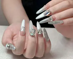 人気NO1【チップ長さ出し】 + ワンカラー & パーツつけ放題 ¥12500→¥11000 (オフ選択)