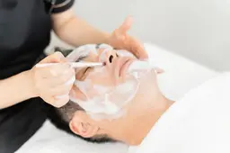 【男の美肌コース】ハイドラ毛穴洗浄＋潤いスチーマー＋選べる美肌パック✨メンズのスペシャル美肌コース❗️