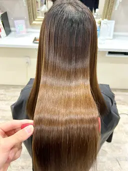 【脱・パサパサ髪、ズボラがバレないサラサラ髪に改善】縮毛矯正+カット+髪質改善トリートメント