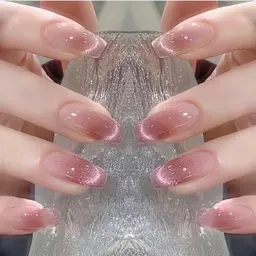 チークマグネットネイル＋ストーン10粒