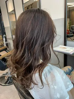 艶カラー(リタッチ)+カット　5900円