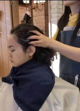 脳疲労、頭皮ケア、リフトアップに✨アロマヘッドスパ💆♀+スパシャンプー🫧 潤ツヤ3stepトリートメント✨