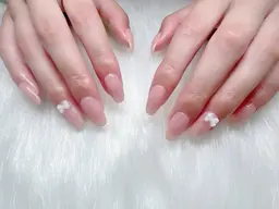 オフなしワンカラー、ラメグラ💅🏼✨️