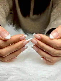 オトナキレイ♪フレンチネイル《ご新規様・当店付替オフ無料》