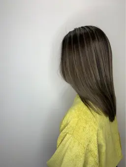 カット✂️＋白髪ぼかしカラー💫白髪を活かして楽しめる💖