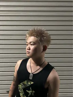 ハイトーンスパイキーショート【ブリーチあり】