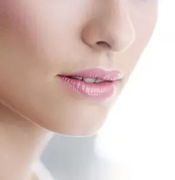 話題の天然ワックス鼻毛脱毛👃✨✨✨自分でやる勇気のない方‼️