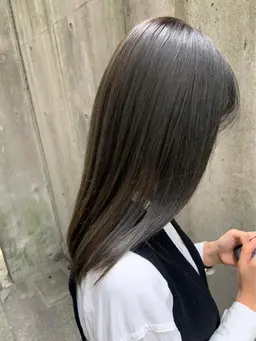 🌈長さ肩より上🌈　ワンカラー＋2stepトリートメント（イルミナ＋1160円）（錦糸町南口）