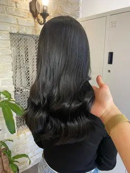 ♡初回限定♡ 黒染め使わない暗髪カラー✨🖤＋うる艶トリートメント＋コテ巻き仕上げ付き💗✨