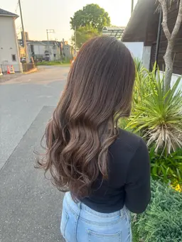 *カット&ハイライト→ハイライトを入れて動きのある立体感を✨