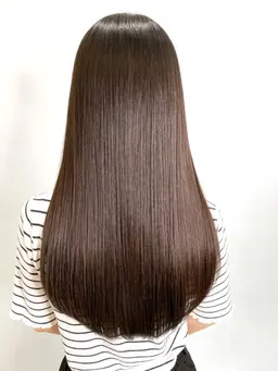 髪質改善縮毛矯正+ツヤ髪導入剤+髪質改善トリートメント   ￥23100