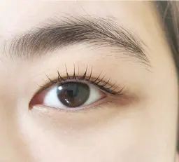 【上がりずらい人🫣必見】✨まつげパーマ🖤コーティング仕上げ🌞🩷束感✨