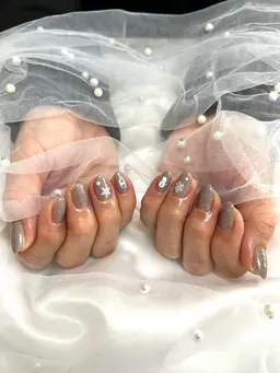 ハンドネイル（ワンポイント、シンプルデザイン）