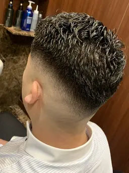 ⚠️フェード限定　　カット✂️➕シャンプー🫧➕襟剃り🪒➕セット