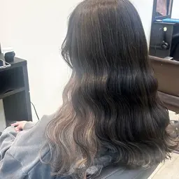 インナーカラー+ハホニコトリートメント🎱♡【カット代無料】