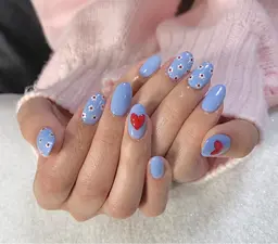 10本長さだし+ジェルネイル　持ち込みデザイン