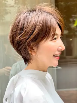 根本の白髪染め(グレイカラー)+カット 気になる白髪を今だけ特別価格で❗️