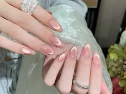 【Hand】🌸 初回ジェルオフ無料💕持ち込みワンホンマグネットフレンチ(オフ、ケア込み)