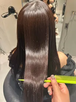 『平日限定‼️』　カット＋髪質改善カラー✨（鎖骨下​〜​＋1100）
