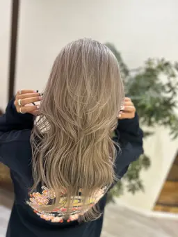 【学割U24】ブリーチフルorハイライト+フルカラー+プレトリートメント ¥9000